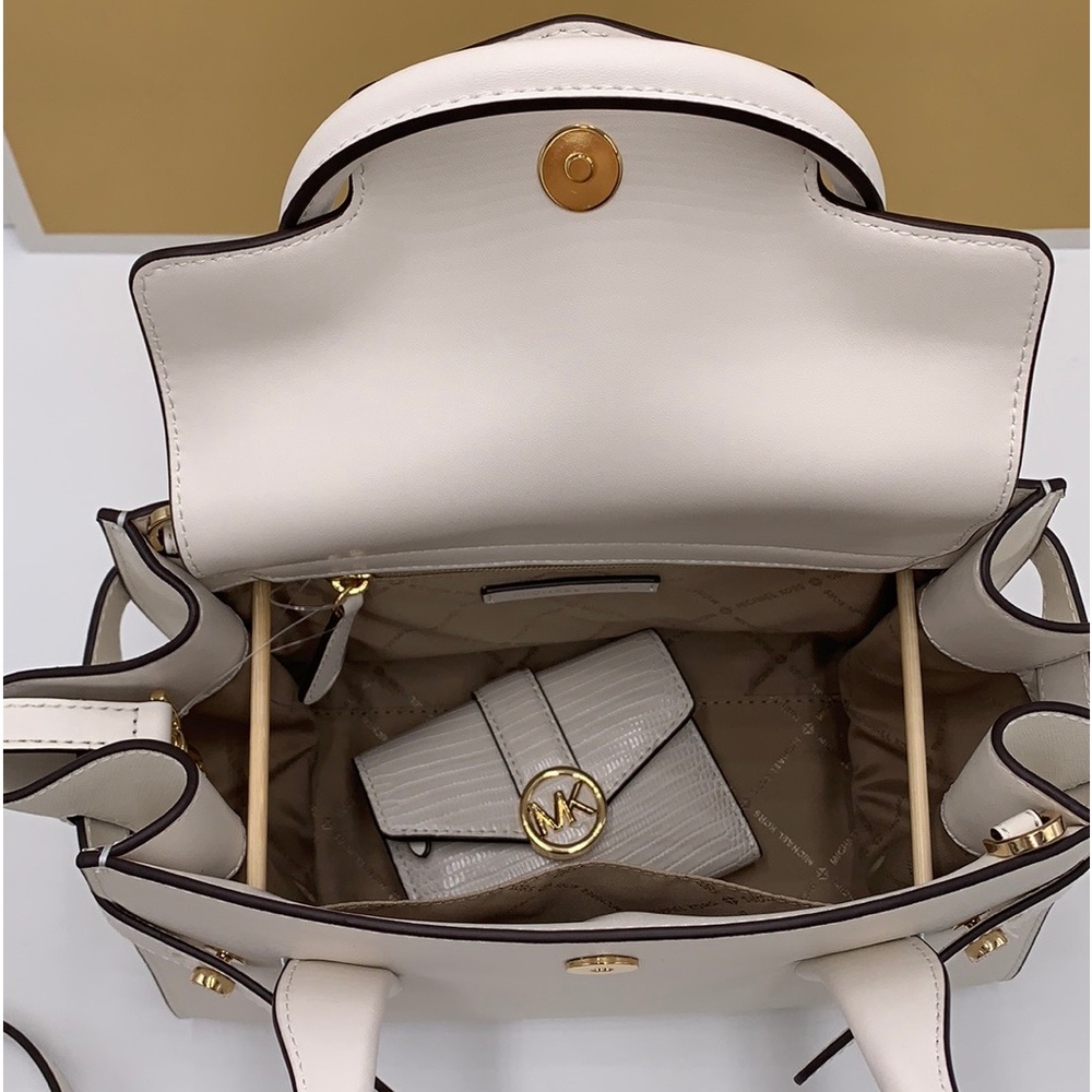 MICHAEL KORS
Carmen Medium Flap Belted Satchel & Medium Flap Bifold Wallet - Picture 7 of 16